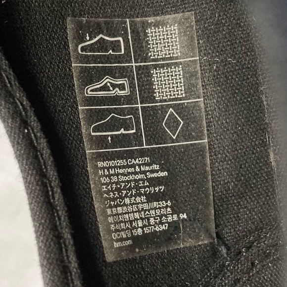 Divided black canvas lace-up platform sneakers - Picture 10 of 11